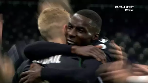 Ligue 2 - 14ème journée : Gaëtan Robail égalise pour Lens avec cette incroyable but !
