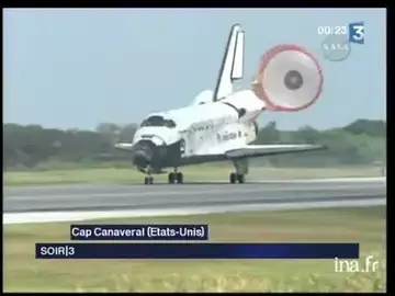 Discovery : la navette de retour à Cap Canaveral