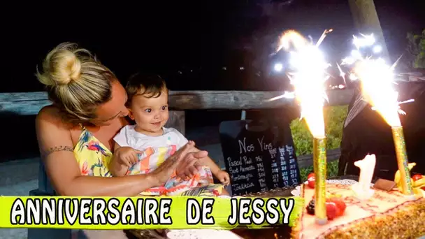 ANNIVERSAIRE DE JESSY 🎉 : Plein de cadeaux pour ses 1 AN ! 🥰