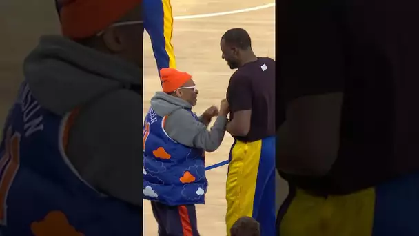 Draymond Green shows and receives a lot of love at MSG | #Shorts