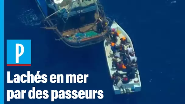 Des passeurs filmés en Méditerranée en train de débarquer des migrants sur un canot