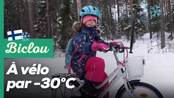 À vélo dans la neige : comment les enfants finlandais défient l’hiver arctique