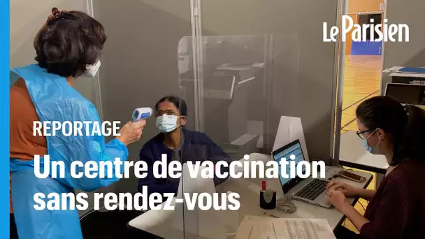 Paris : un centre de vaccination temporaire "pour aller chercher les gens en bas de leur immeuble"