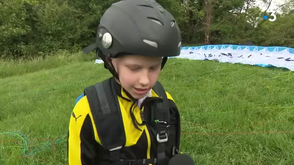 A Besançon, un vol en parapente pour suspendre maladie et le handicap