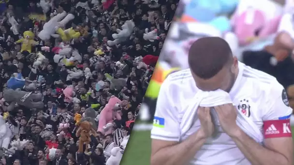 🧸 L'incroyable hommage des fans de Besiktas et d'Antalyaspor aux victimes du tremblement de terre