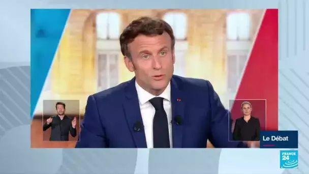 Macron à Le Pen : "D'une question sur le voile, vous êtes passée au terrorisme" (débat présidentiel)