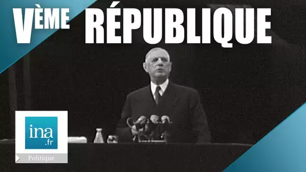 1958 : De Gaulle présente la Constitution place de la République | Archive INA