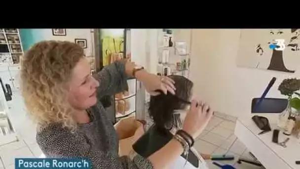 À Pont L’abbé, dans le salon de coiffure de Pascale Ronarc’h les cheveux désertent les poubelles.