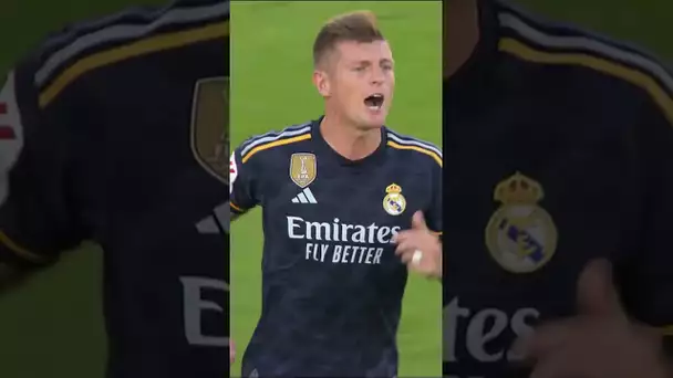 😂 Mais l'arbitre siffle quoi contre le Real Madrid là ? #shorts