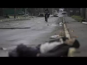 "Massacre délibéré" : Moscou accusé, des corps ligotés, des traces de balles dans la nuque