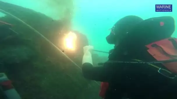 Hérault : le nez de l'épave du cargo Mimosa découpé sous l'eau au large de Vendres e Valras