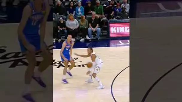 Aaron Gordon Drops The Hammer 😮 | #Shorts