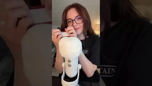 #asmr un peu de #tapping pour s’endormir