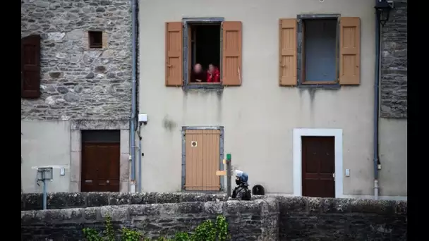 "On n'oubliera jamais Luc et Martial": l'émotion dans le village du "tireur des Cévennes"