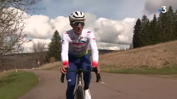 Découvrez la montée du Larmont, star du Tour du Doubs, avec le cycliste professionnel Fabien Doubey
