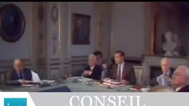 Qui peut saisir le Conseil Constitutionnel ? - Archive vidéo INA