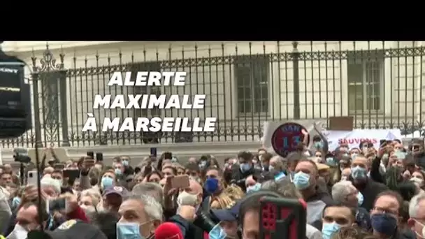 Des centaines de manifestants à Marseille contre la fermeture des bars et restaurants