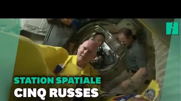 Sur l'ISS, un accueil chaleureux aux trois cosmonautes russes malgré l'Ukraine