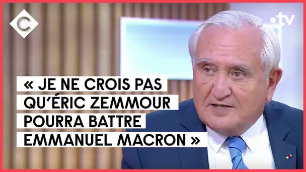Le petit faible de Jean-Pierre Raffarin pour Emmanuel Macron - C à Vous - 02/11/2021