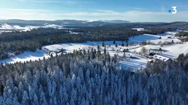 DRONE - le Haut-Doubs sous la neige