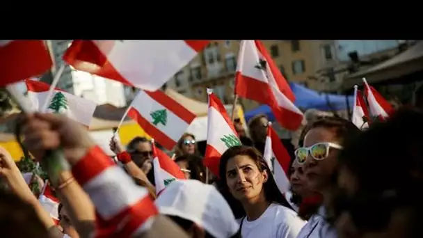 Dans la rue, les Libanais célèbrent leur indépendance