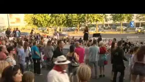 Retour du bal des pompiers à Tours