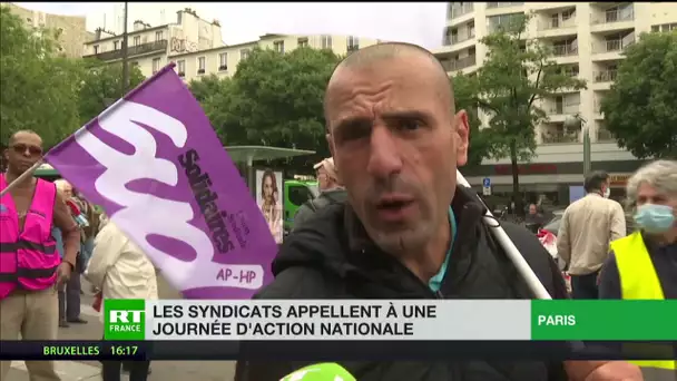 Le personnel soignant manifeste sa colère contre le gouvernement à Paris