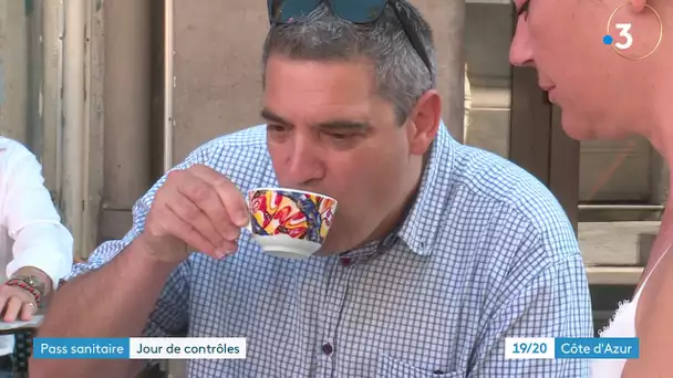 Le pass sanitaire désormais obligatoire pour boire un café et aller au restaurant