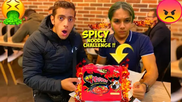 5000 LIKES = ON MANGE LES NOUILLES LES PLUS PIQUANTE AU MONDE 😱😭 ! ( spicy noodle challenge)