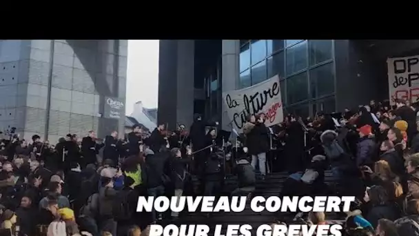 Nouveau concert en plein air de l'Opéra de Paris contre la réforme des retraites
