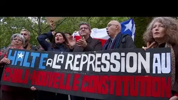 Paris : des Insoumis participent à une manifestation contre la répression au Chili