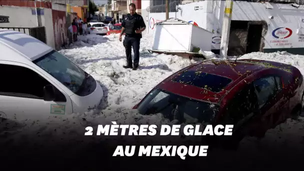 Mexique: Guadalajara recouverte par la glace après une tempête de grêle
