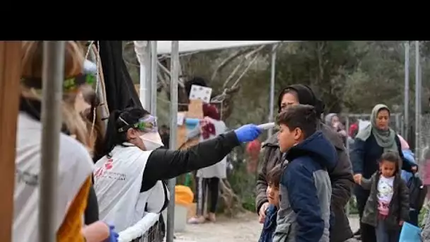Confrontés à des conditions sanitaires précaires en Grèce, des migrants racontent leur calvaire