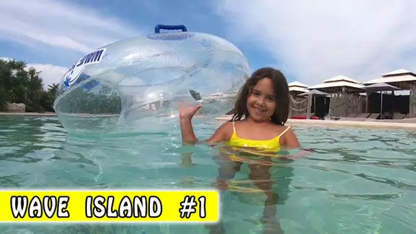 WAVE ISLAND #1 Parc aquatique en famille / Dans les toboggans / Family vlog