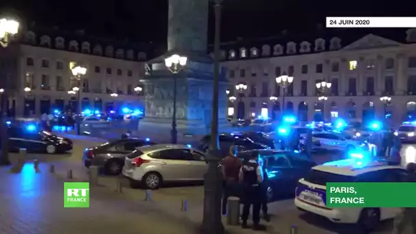 Des policiers se rassemblent devant le ministère de la Justice à Paris