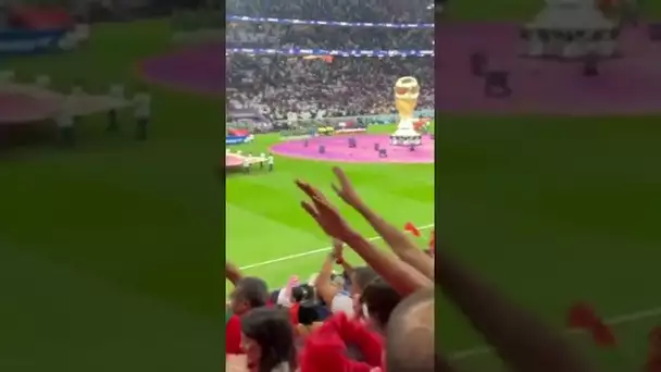 Des supporters marocains empêchent les sifflets contre la Marseillaise 👏