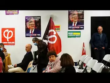 Législatives en France : discussions entre Insoumis et socialistes pour une union de la gauche