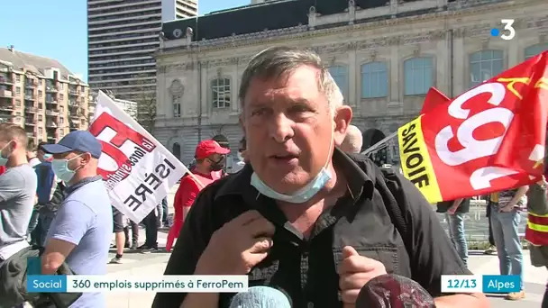 Chambéry : les salariés de FerroPem manifestent devant le palais de Justice