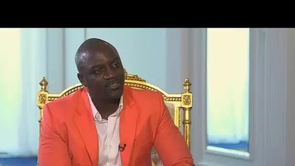 A Sharjah, la star du R'n'B Akon donne des conseils aux jeunes entrepreneurs