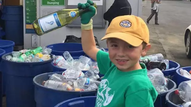 Ce petit garçon de 7 ans a gagné 10 000 dollars grâce à sa passion pour le recyclage