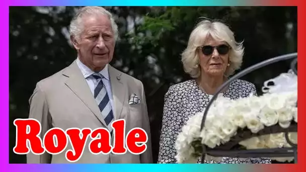 Le prince Charles et Camilla ''visiblement émus'' alors qu'ils rendent visite aux victimes du gén0ci