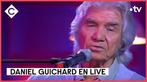 Daniel Guichard en live sur la scène de C à vous - 07/10/2022