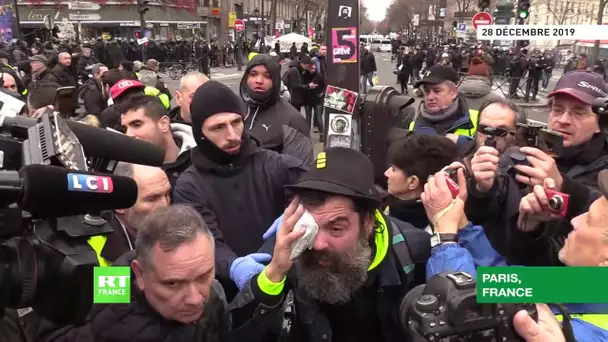 Jérôme Rodrigues réprimé par les forces de l'ordre, lors de l'acte 59 des Gilets jaunes