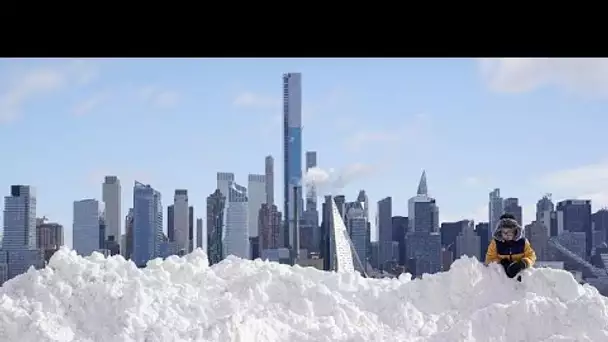 New York recouverte d'un manteau blanc après une tempête de neige