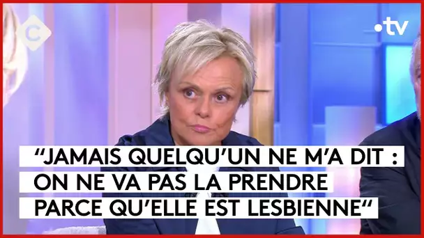 Muriel Robin dénonce l’homophobie dans le cinéma - L’info en + - C à vous - 18/09/2023