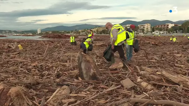 Tempête Alex : la remise en état des plages de Saint-Laurent-du-Var (06)