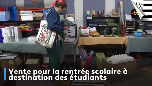 Vente pour la rentrée scolaire à destination des étudiants à la Belle Déchette de Rennes.