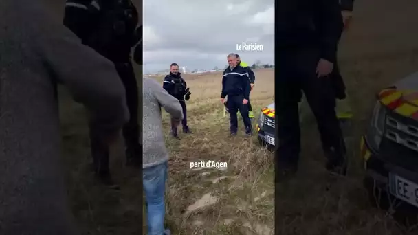 Des agriculteurs dépannent des gendarmes embourbés