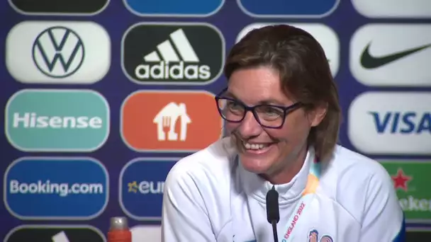 Euro féminin 2022 - Corinne Diacre : "Toutes les joueuses n'ont pas vécu ces dix dernières années"