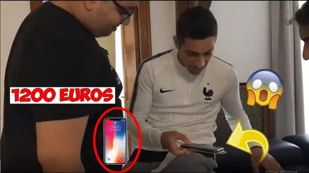 JE LUI OFFRE UN FAUX IPHONE XS A 1200 EUROS ! REGARDEZ SA REACTION